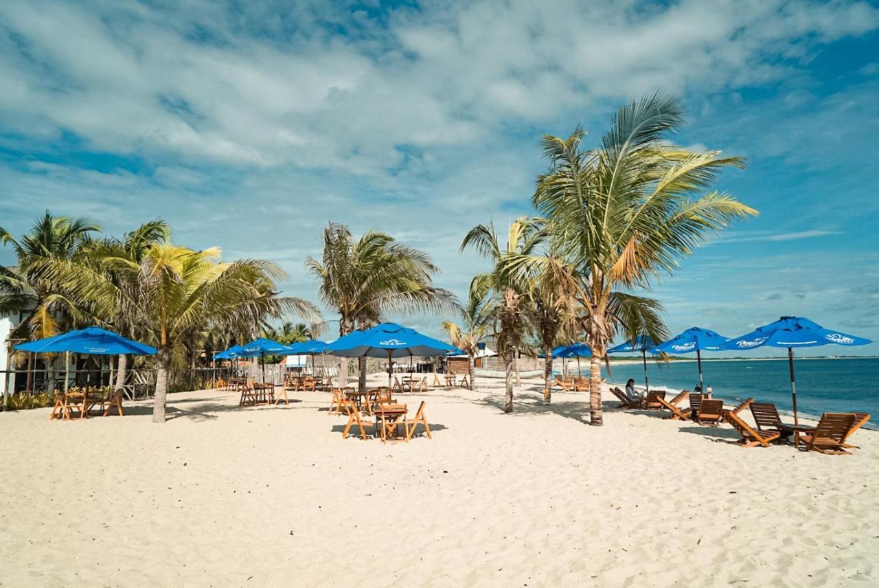 Ap. Peixe Boi Pe Na Areia Com Vista Frontal E Total Para O Mar Barra Grande  Eksteriør bilde